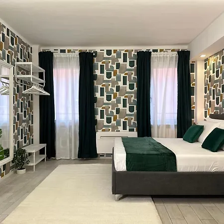 Fondazza Boutique *